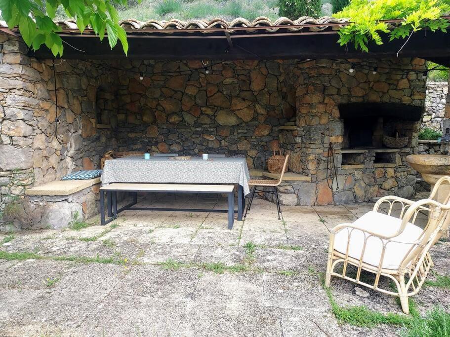 La Maison De Ninia Digne-les-Bains Exterior foto